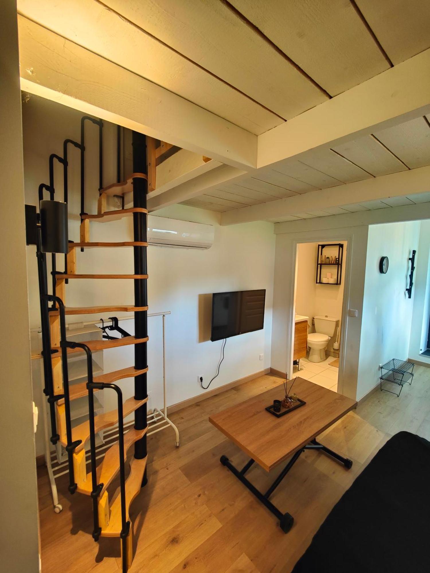 Maisonette Proche De Fontainebleau Ville-Saint-Jacques Exteriér fotografie